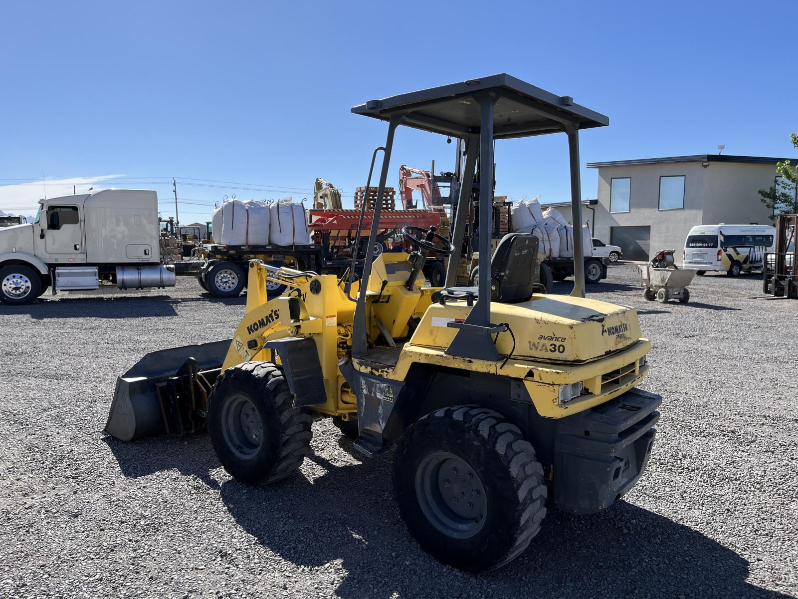 ./imagenes/INVOICE/2019/18037/KOMATSU WA30-5 (5).JPG